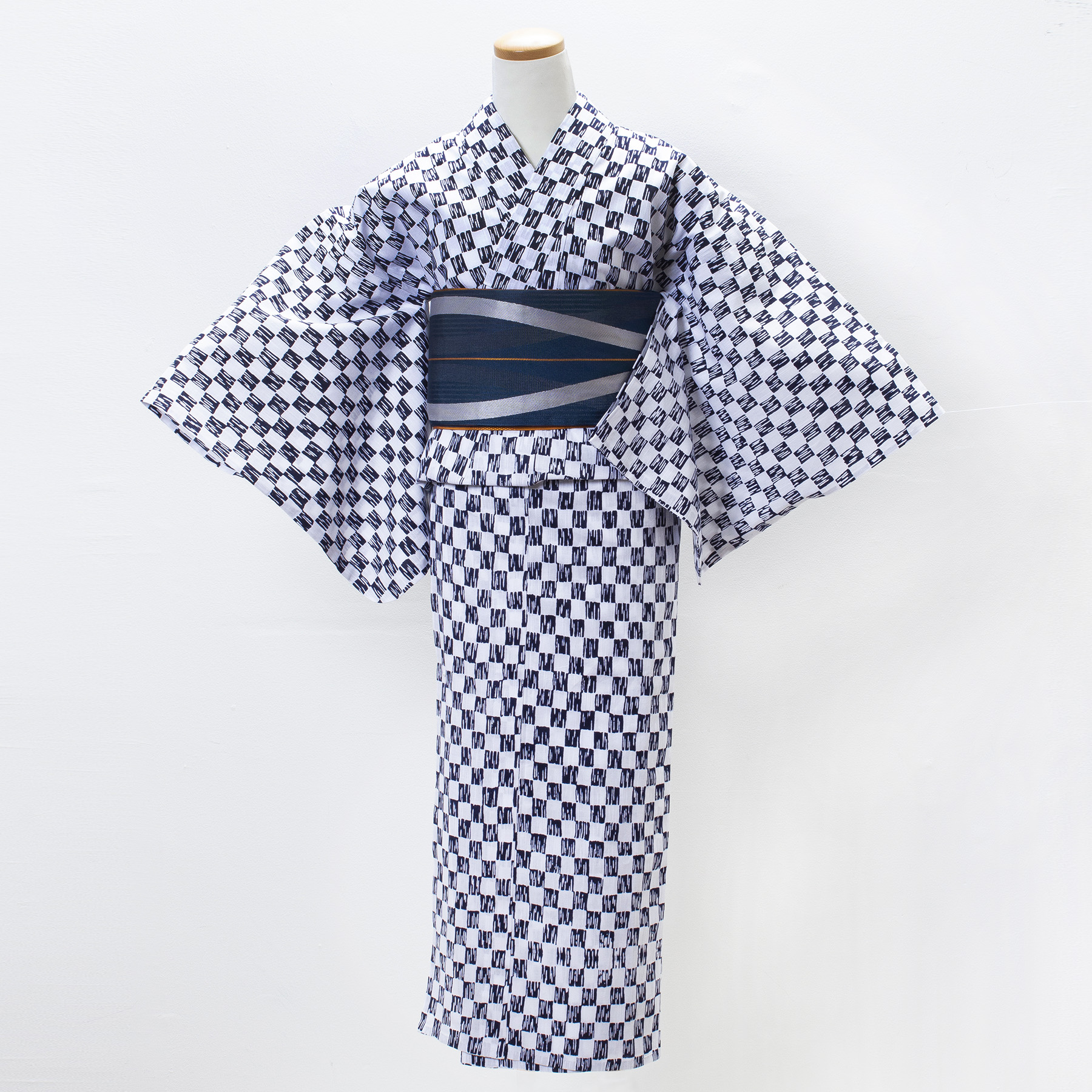 【仕立上り】【日本製】【注染(本染め)】夏の街を彩る東京市松スタイルの浴衣
